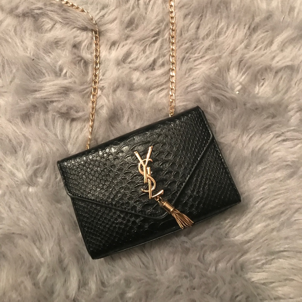 CROSS BODY!!!!
